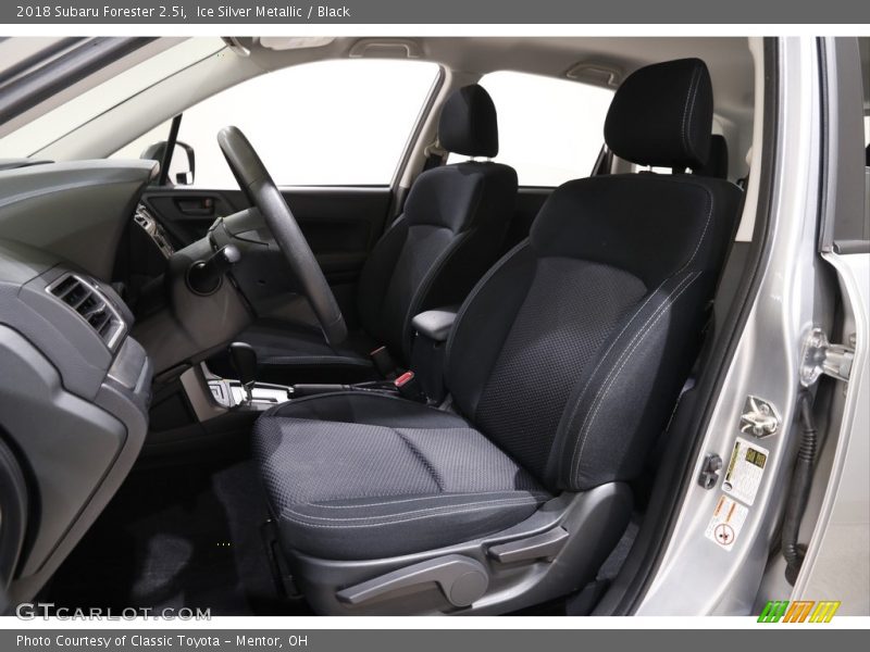 Ice Silver Metallic / Black 2018 Subaru Forester 2.5i