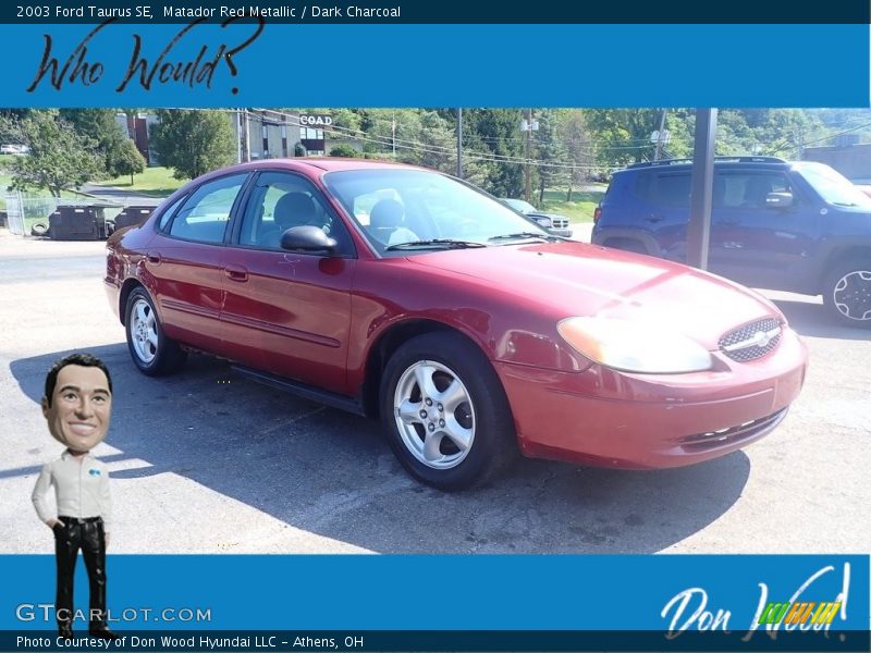 Matador Red Metallic / Dark Charcoal 2003 Ford Taurus SE