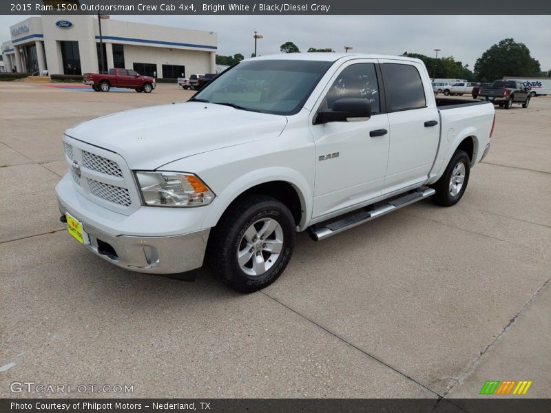 Front 3/4 View of 2015 1500 Outdoorsman Crew Cab 4x4