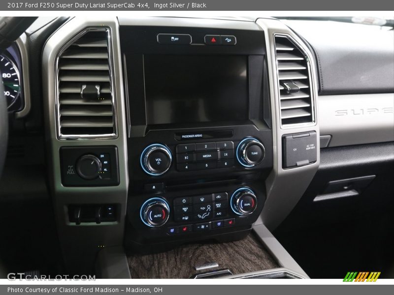 Ingot Silver / Black 2017 Ford F250 Super Duty Lariat SuperCab 4x4