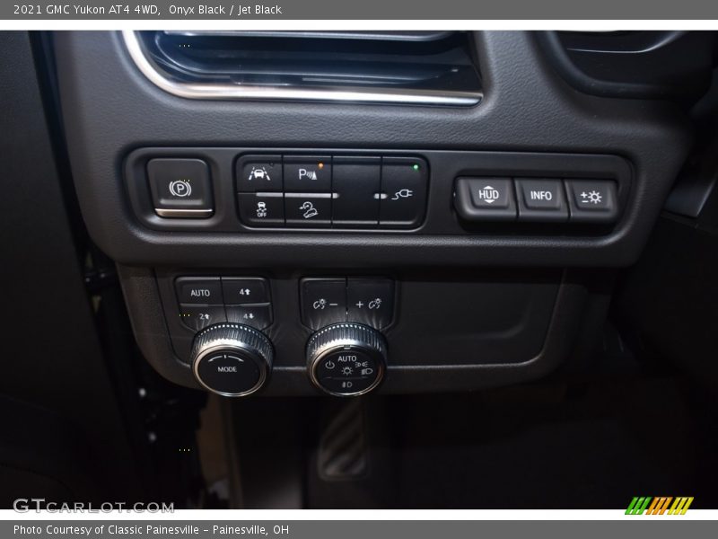 Onyx Black / Jet Black 2021 GMC Yukon AT4 4WD