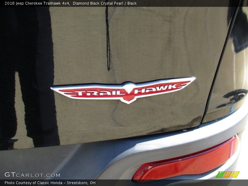 Diamond Black Crystal Pearl / Black 2018 Jeep Cherokee Trailhawk 4x4