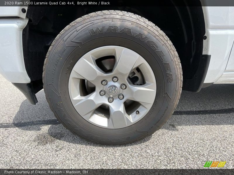 Bright White / Black 2020 Ram 1500 Laramie Quad Cab 4x4