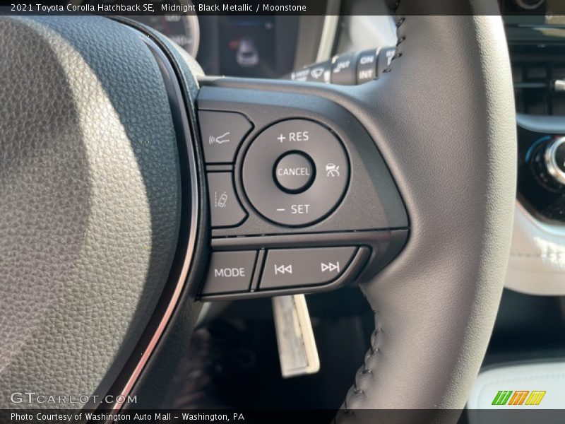Midnight Black Metallic / Moonstone 2021 Toyota Corolla Hatchback SE