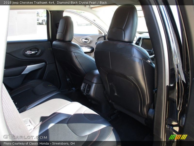 Diamond Black Crystal Pearl / Black 2018 Jeep Cherokee Trailhawk 4x4