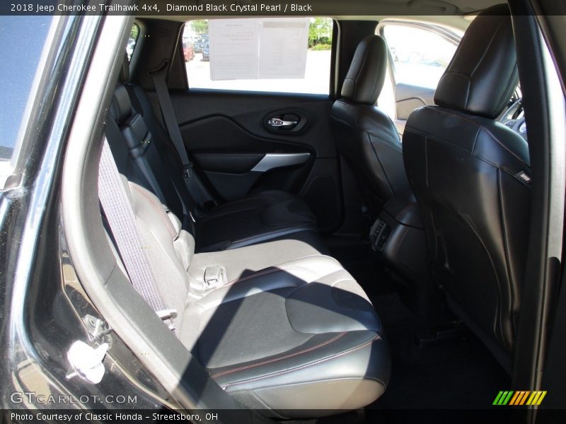 Diamond Black Crystal Pearl / Black 2018 Jeep Cherokee Trailhawk 4x4