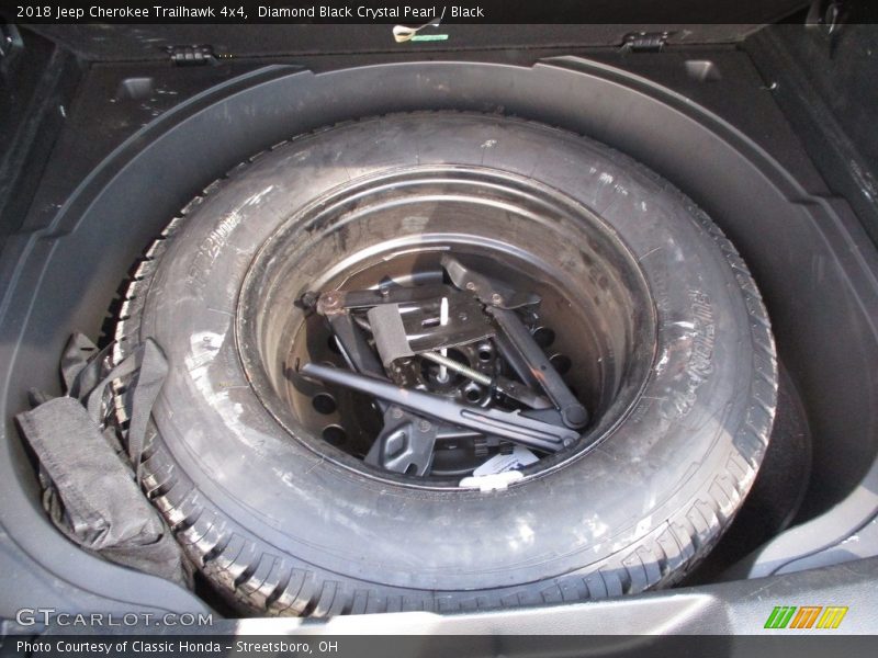 Diamond Black Crystal Pearl / Black 2018 Jeep Cherokee Trailhawk 4x4