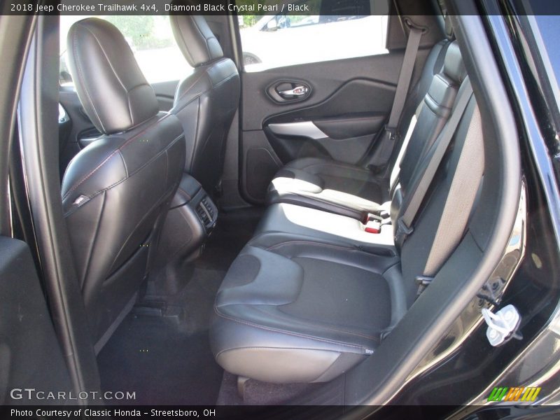 Diamond Black Crystal Pearl / Black 2018 Jeep Cherokee Trailhawk 4x4