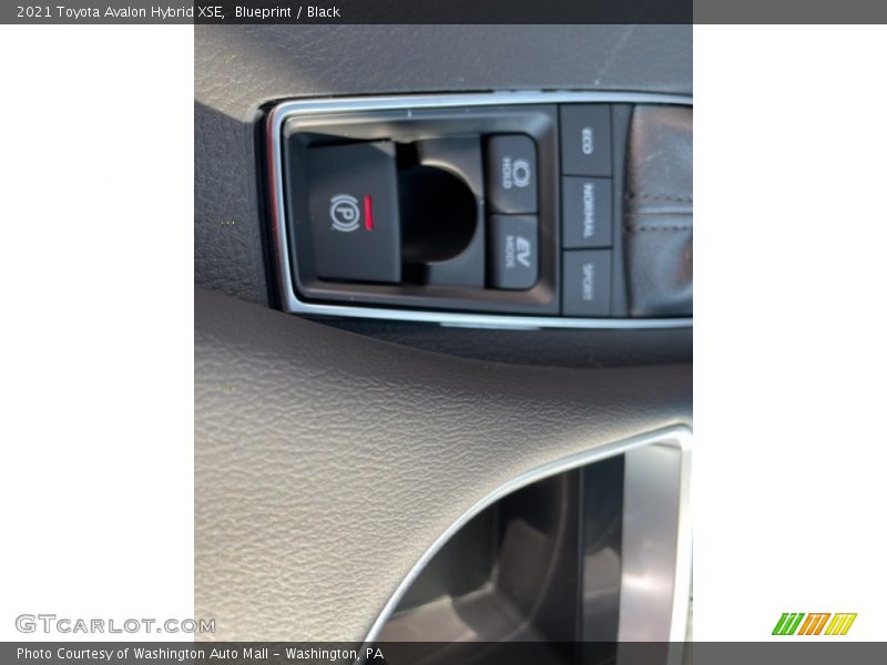 Blueprint / Black 2021 Toyota Avalon Hybrid XSE