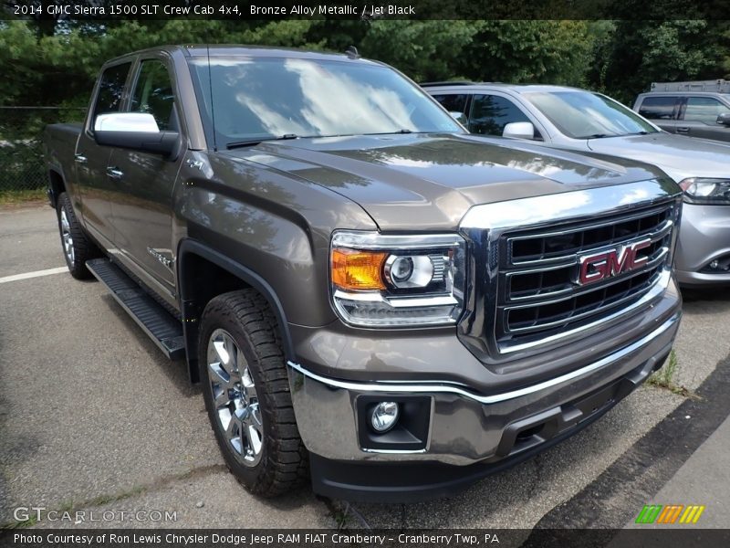 Front 3/4 View of 2014 Sierra 1500 SLT Crew Cab 4x4