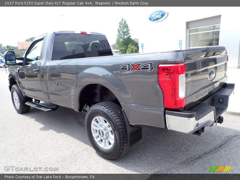 Magnetic / Medium Earth Gray 2017 Ford F250 Super Duty XLT Regular Cab 4x4