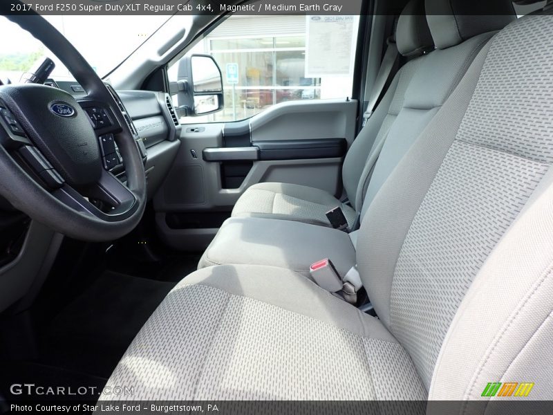 Magnetic / Medium Earth Gray 2017 Ford F250 Super Duty XLT Regular Cab 4x4