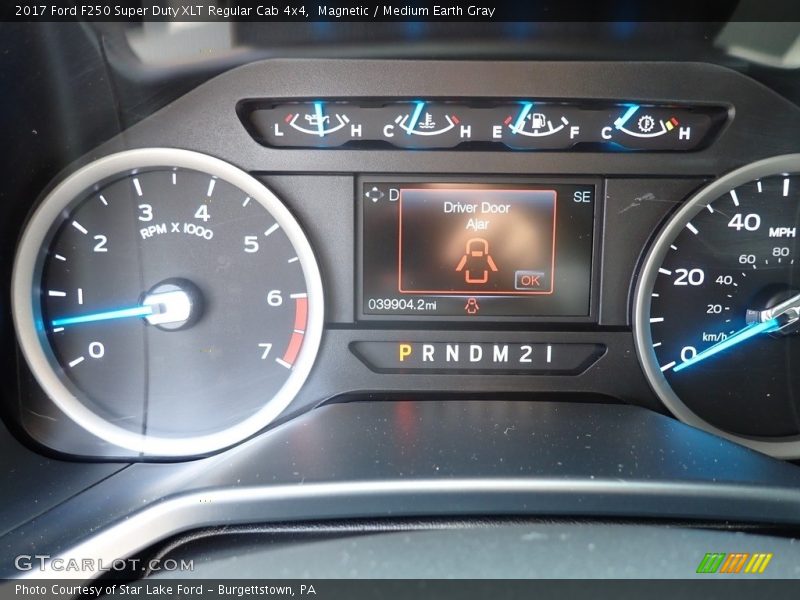 Magnetic / Medium Earth Gray 2017 Ford F250 Super Duty XLT Regular Cab 4x4