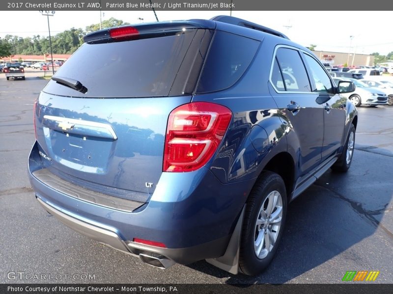 Patriot Blue Metallic / Light Titanium/Jet Black 2017 Chevrolet Equinox LT AWD