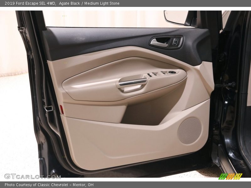 Agate Black / Medium Light Stone 2019 Ford Escape SEL 4WD