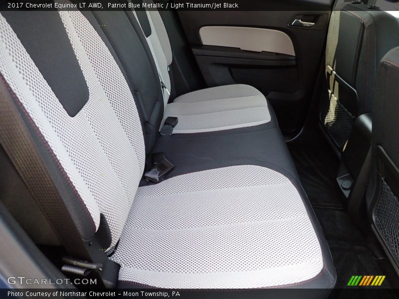 Patriot Blue Metallic / Light Titanium/Jet Black 2017 Chevrolet Equinox LT AWD