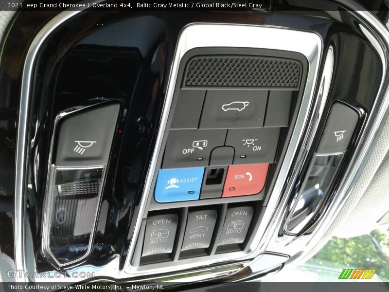 Controls of 2021 Grand Cherokee L Overland 4x4