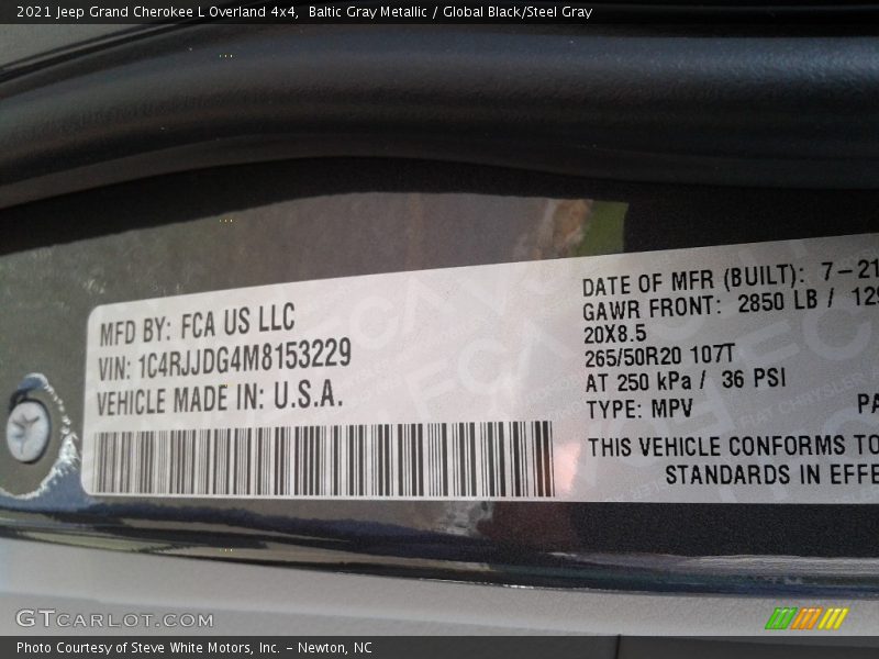 Baltic Gray Metallic / Global Black/Steel Gray 2021 Jeep Grand Cherokee L Overland 4x4