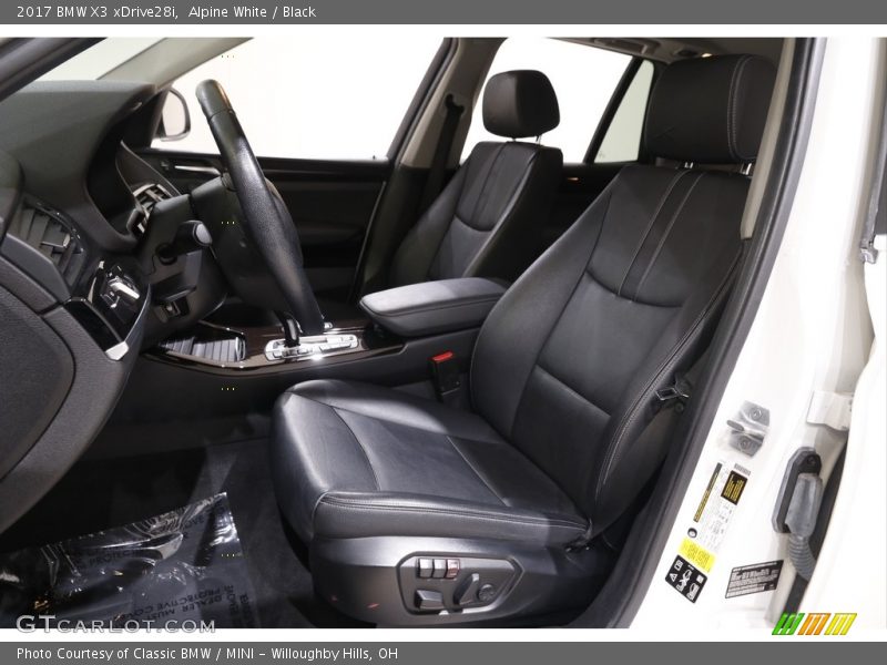 Alpine White / Black 2017 BMW X3 xDrive28i
