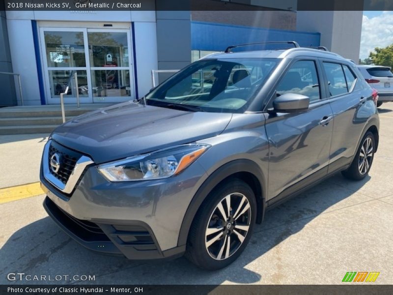 Gun Metallic / Charcoal 2018 Nissan Kicks SV