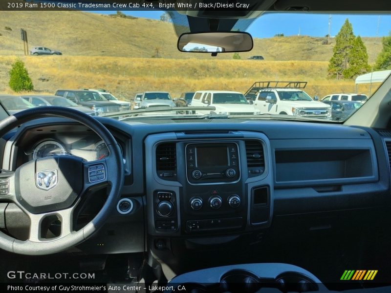 Bright White / Black/Diesel Gray 2019 Ram 1500 Classic Tradesman Crew Cab 4x4