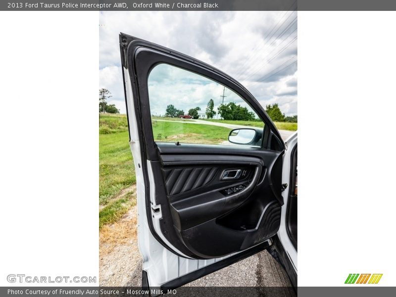 Oxford White / Charcoal Black 2013 Ford Taurus Police Interceptor AWD
