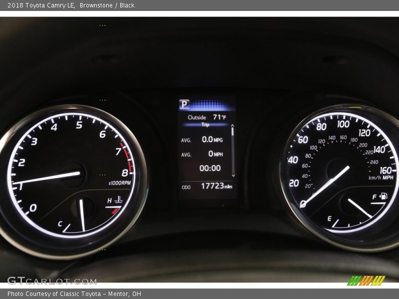 Brownstone / Black 2018 Toyota Camry LE