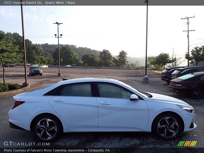 Quartz White / Black 2022 Hyundai Elantra SEL