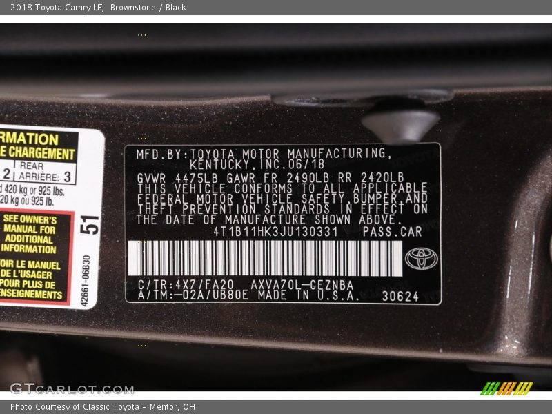 Brownstone / Black 2018 Toyota Camry LE