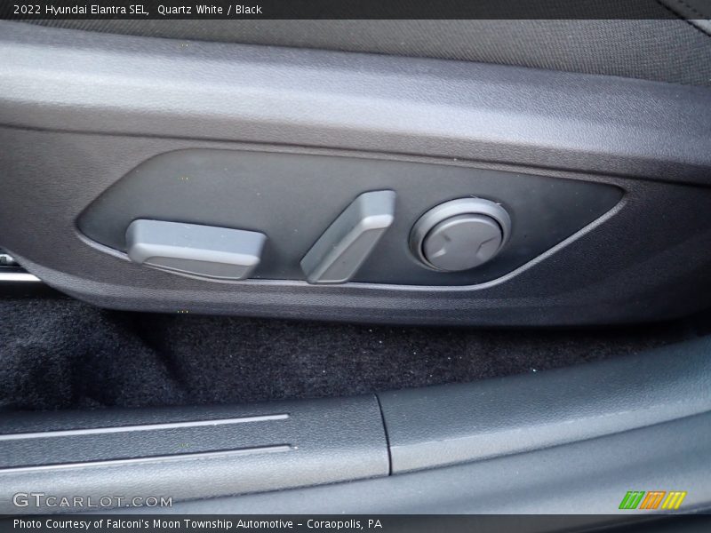 Quartz White / Black 2022 Hyundai Elantra SEL