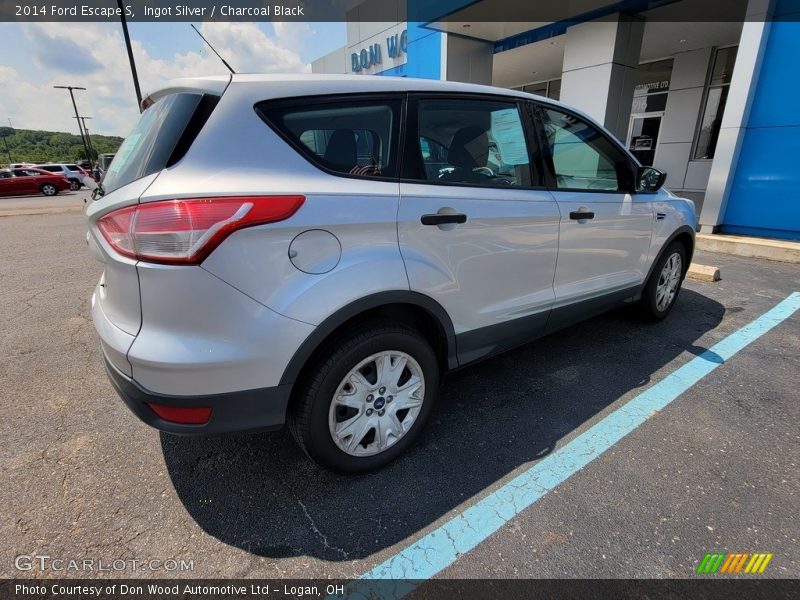 Ingot Silver / Charcoal Black 2014 Ford Escape S