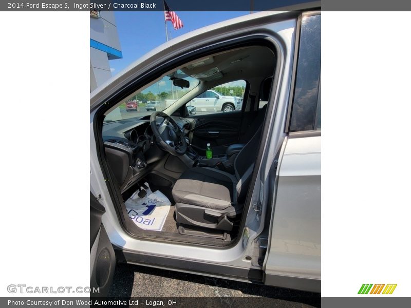Ingot Silver / Charcoal Black 2014 Ford Escape S