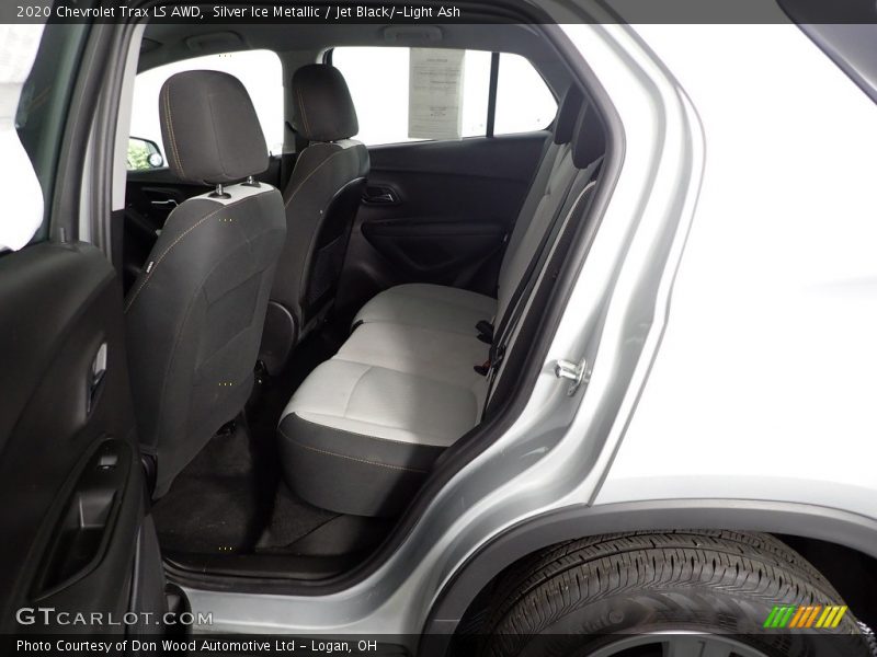 Silver Ice Metallic / Jet Black/­Light Ash 2020 Chevrolet Trax LS AWD