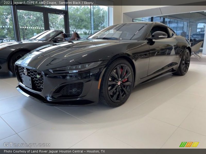 Front 3/4 View of 2021 F-TYPE R AWD Coupe