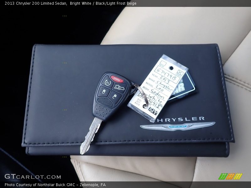 Bright White / Black/Light Frost Beige 2013 Chrysler 200 Limited Sedan