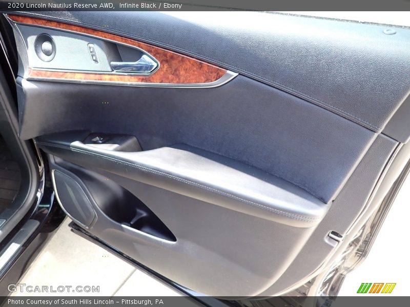 Infinite Black / Ebony 2020 Lincoln Nautilus Reserve AWD