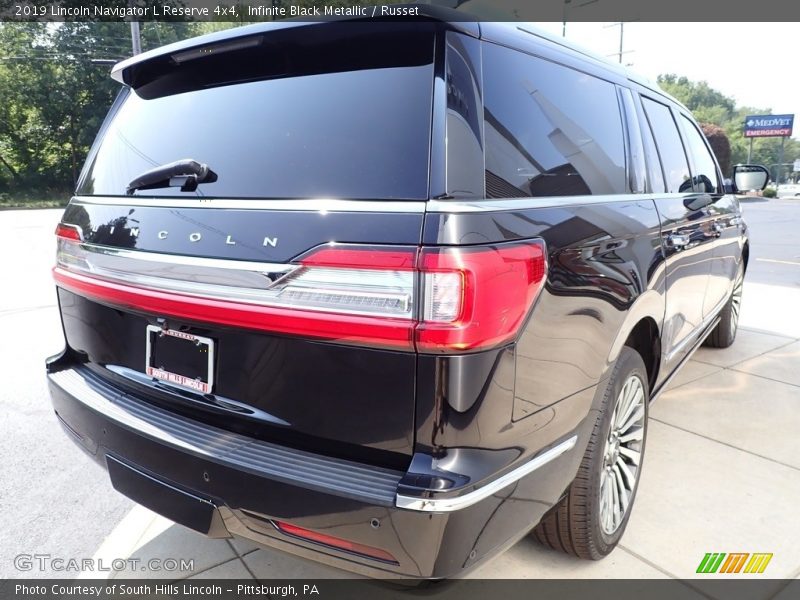 Infinite Black Metallic / Russet 2019 Lincoln Navigator L Reserve 4x4