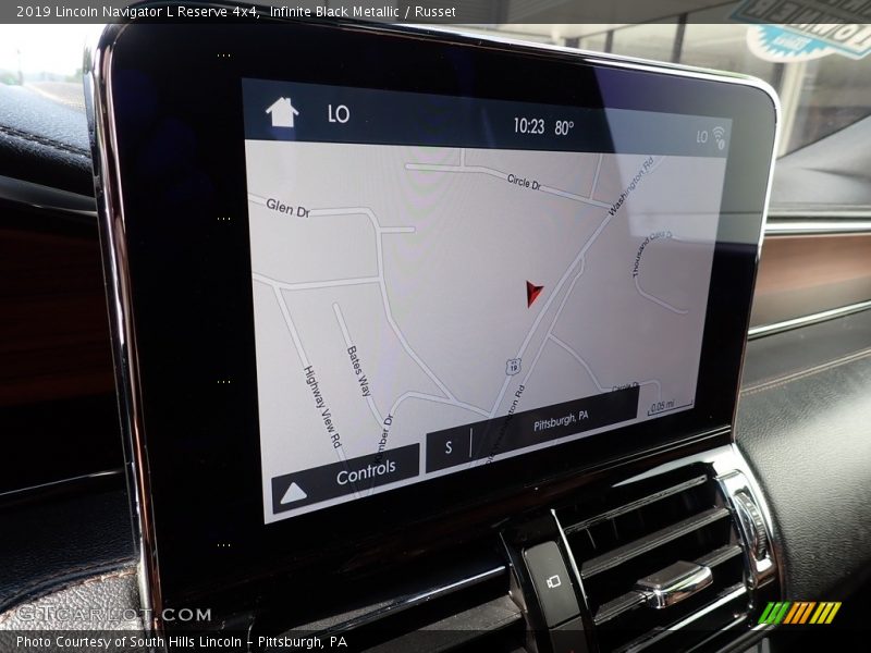 Navigation of 2019 Navigator L Reserve 4x4