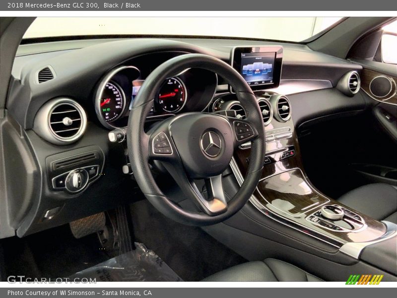 Black / Black 2018 Mercedes-Benz GLC 300
