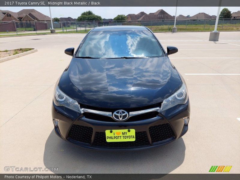 Midnight Black Metallic / Black 2017 Toyota Camry SE