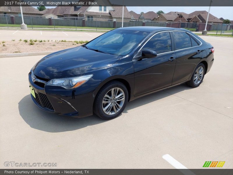 Midnight Black Metallic / Black 2017 Toyota Camry SE