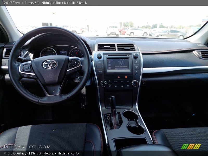 Midnight Black Metallic / Black 2017 Toyota Camry SE