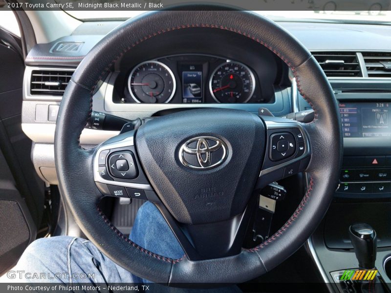 Midnight Black Metallic / Black 2017 Toyota Camry SE