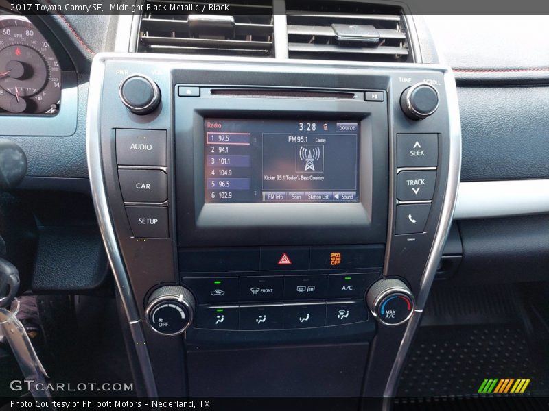 Midnight Black Metallic / Black 2017 Toyota Camry SE