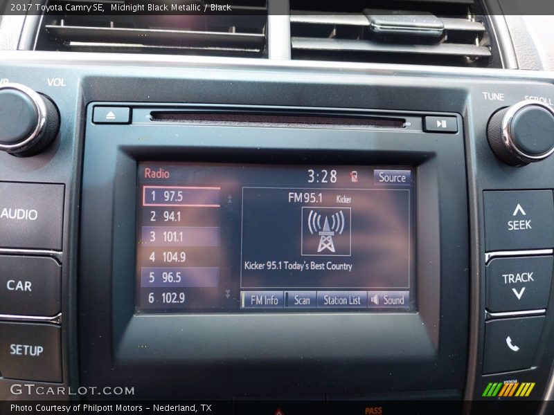 Midnight Black Metallic / Black 2017 Toyota Camry SE