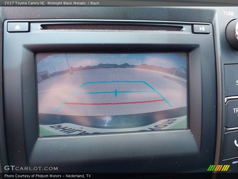 Midnight Black Metallic / Black 2017 Toyota Camry SE