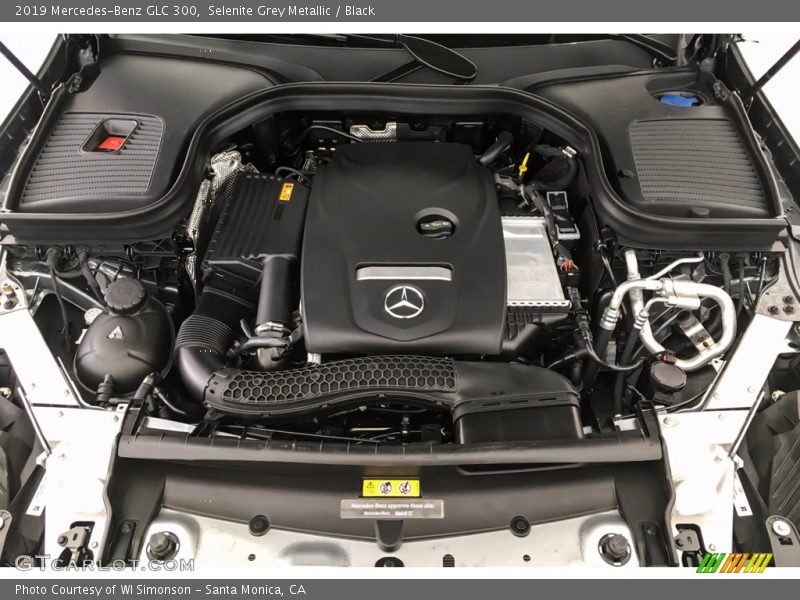 Selenite Grey Metallic / Black 2019 Mercedes-Benz GLC 300