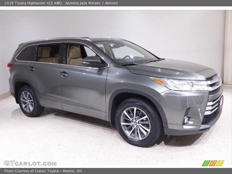 Alumina Jade Metallic / Almond 2018 Toyota Highlander XLE AWD