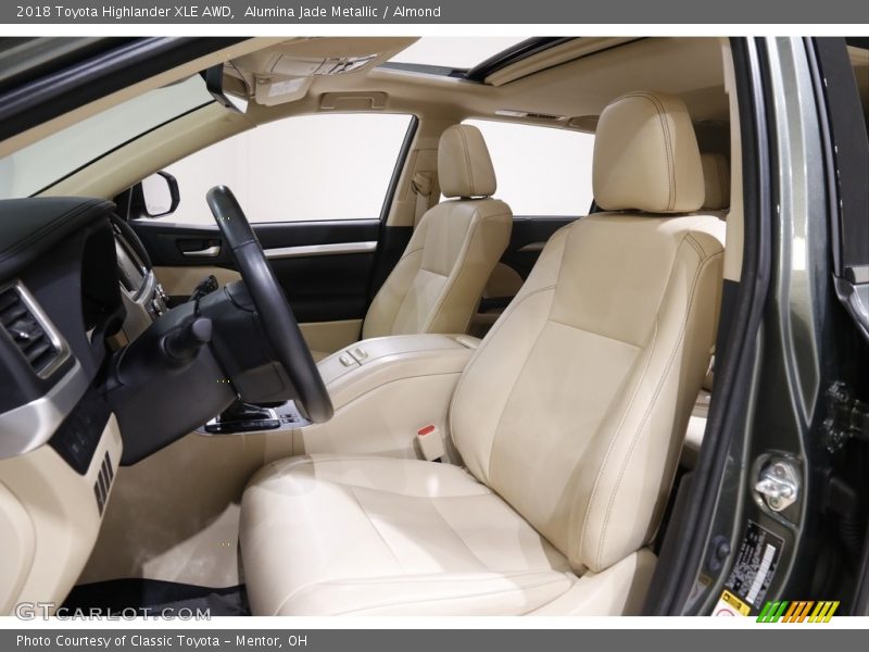 Alumina Jade Metallic / Almond 2018 Toyota Highlander XLE AWD