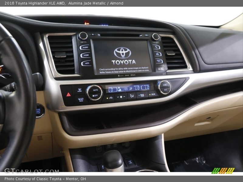 Alumina Jade Metallic / Almond 2018 Toyota Highlander XLE AWD